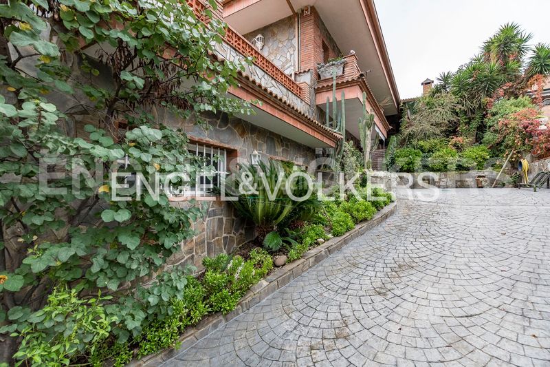 Foto af6f5e08-dacd-4d2b-b8e4-1b9a5c319329. Casa amb calefacció aparcament a Castellnou-Can Mir-Can Solà Rubí