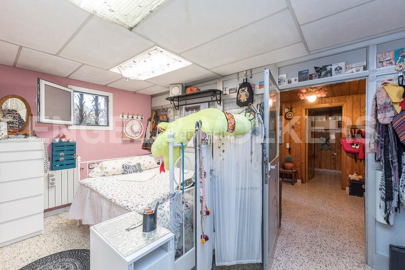 Foto db6df11c-cc09-473a-a0d9-0d04857069f7. Casa amplia casa en el centro de castellnou en Castellnou-Can Mir-Can Solà Rubí