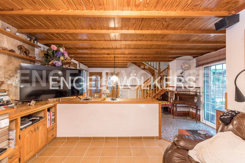 Foto fbf34080-1af2-47b3-80c9-de65879f18c0. Casa amb calefacció aparcament a Castellnou-Can Mir-Can Solà Rubí
