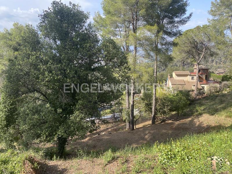 Foto c19e7170-318f-422d-962c-e6f12bcf2455. Wohngrundstück in Martorell