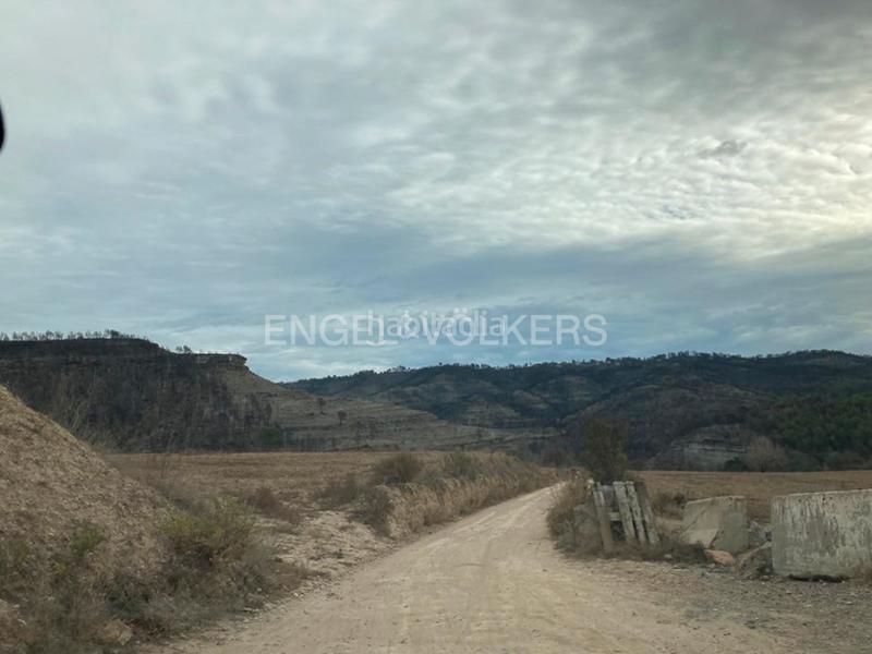 Foto 8a49572b-df4b-414d-bdee-35999d309519. Terreno residenziale in Sant Fruitós de Bages