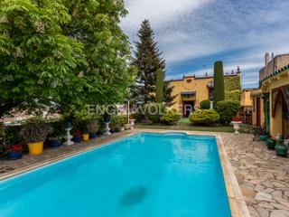 Maison à Congost-Santa Caterina. Exclusiva mansión con piscina y jacuzzi en manresa lujo y sereni