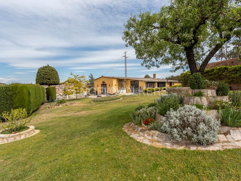 Foto 82bd73b4-6458-45a8-8917-6ebb12f1cd1f. Maison avec chauffage parking piscine dans Congost-Santa Caterina Manresa