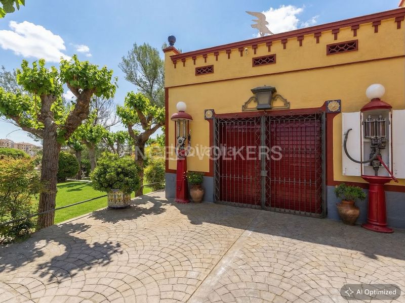 Foto 3856001a-8909-453e-b390-e9d264b7d942. Casa amb calefacció aparcament piscina a Congost-Santa Caterina Manresa