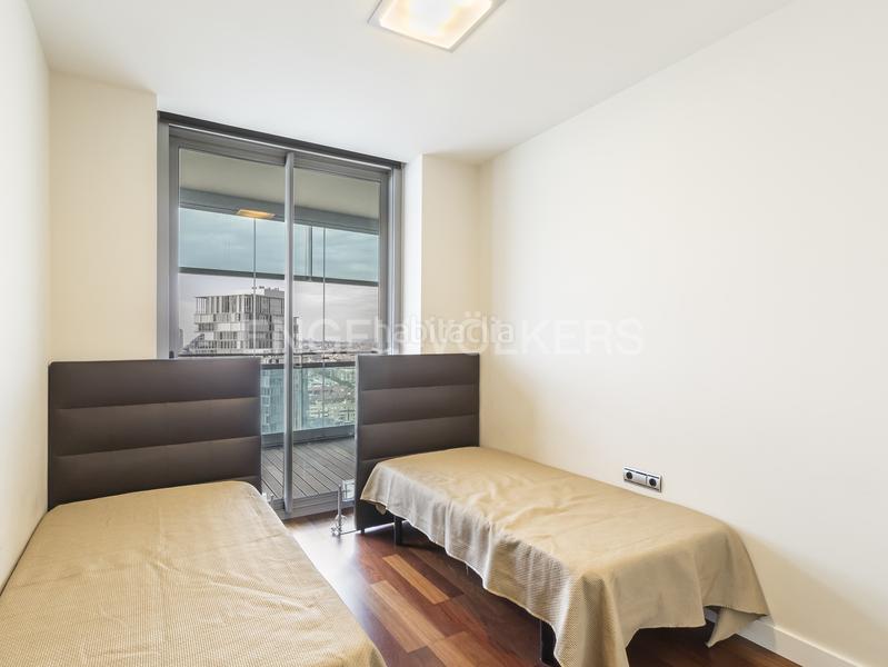 Foto 1ed26cfe-38eb-482b-9858-6214efaa37d9. Apartament amb calefacció aparcament piscina a Diagonal Mar i el Front Marítim del Poblenou Barcelona