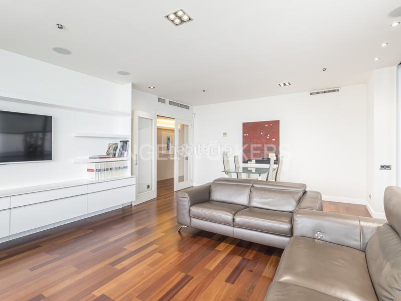 Foto 7fd5f73f-6fc3-4648-8465-dd170c571388. Apartament amb calefacció aparcament piscina a Diagonal Mar i el Front Marítim del Poblenou Barcelona