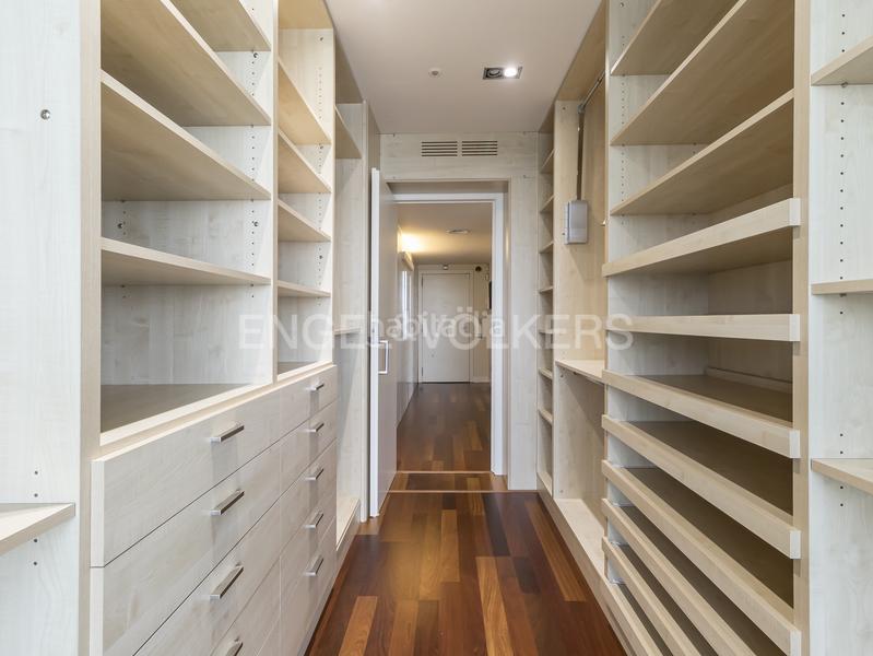 Foto 8dc0e0d9-556a-4eda-91f2-e38ac963f1ac. Apartament amb calefacció aparcament piscina a Diagonal Mar i el Front Marítim del Poblenou Barcelona