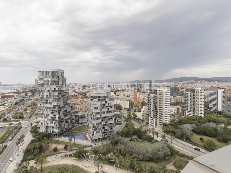 Foto e939e849-8e9f-4254-98e0-0188f9277544. Apartament amb calefacció aparcament piscina a Diagonal Mar i el Front Marítim del Poblenou Barcelona