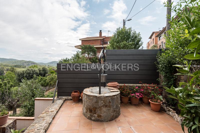 Foto c3866fdd-ee1e-4c46-87a9-0cf1b23be218. Casa con riscaldamento parcheggio piscina in Eixample - Can Bogunyà Castellar del Vallès