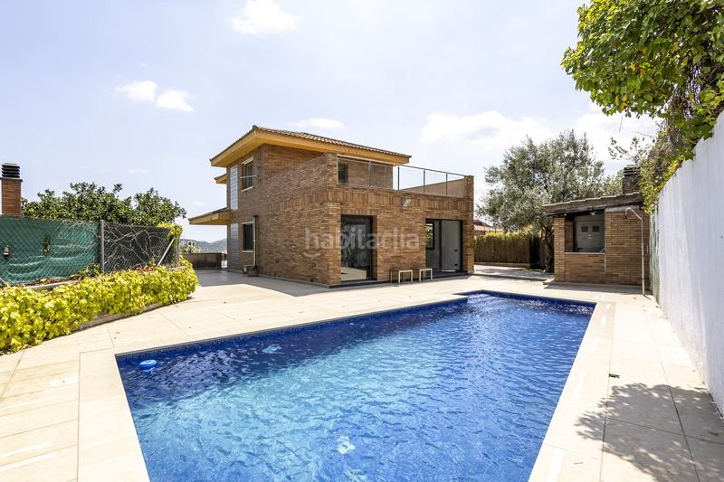 Foto 111c6a2c-7740-48c9-afe5-a072eb4d501d. Casa amb calefacció aparcament piscina a Cervelló