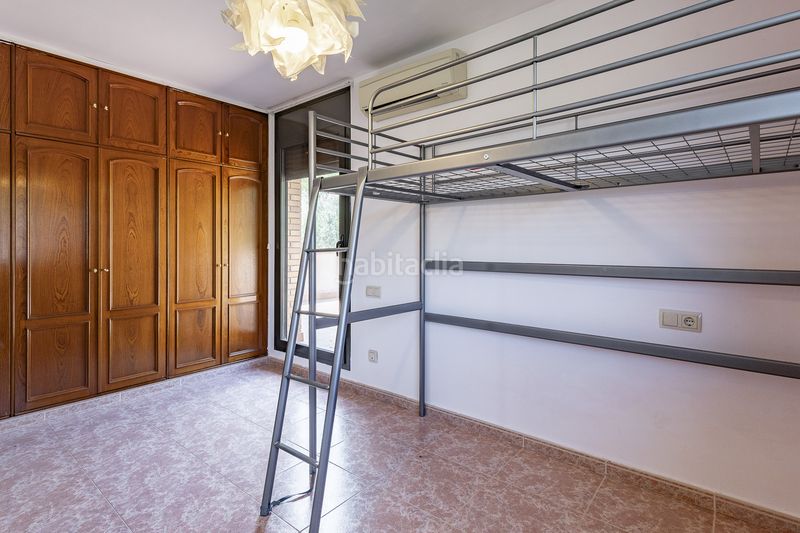 Foto 2556d873-2aa4-42aa-b084-2855ce21dc48. Casa amb calefacció aparcament piscina a Cervelló