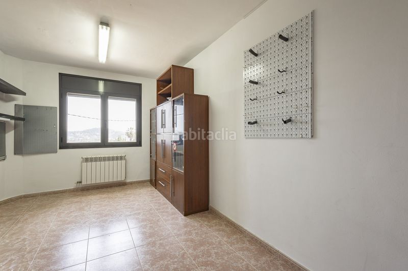 Foto de976a71-f9b8-48e2-8c7d-979ca18bf865. Casa amb calefacció aparcament piscina a Cervelló