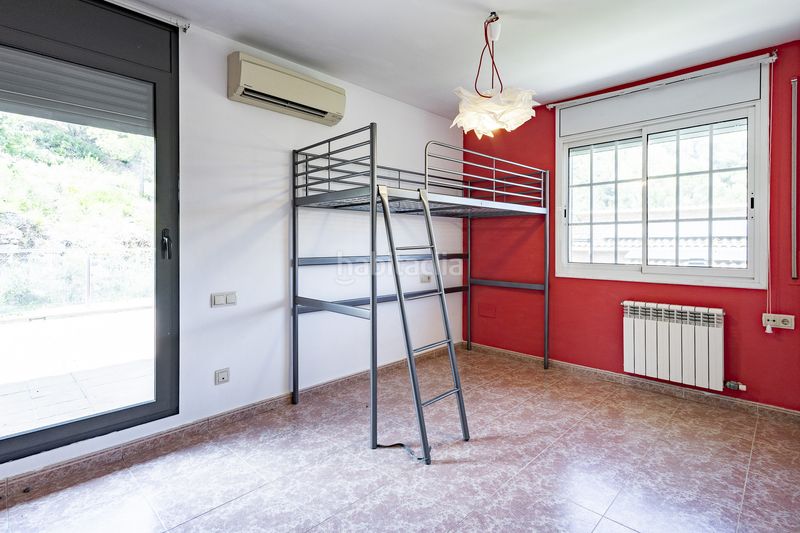 Foto e2998169-9bef-4426-ac84-d0050d182968. Casa amb calefacció aparcament piscina a Cervelló