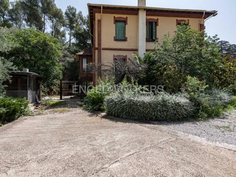 Foto 2fac115c-3b9a-4e5a-b46e-d65478863432. Casale con riscaldamento piscina in Poble - Casc Antic Castellar del Vallès