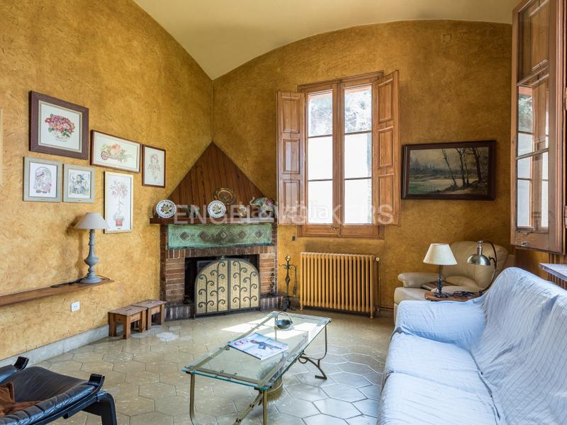 Foto f25931db-44aa-4380-877a-1fb752addfc6. Casale con riscaldamento piscina in Poble - Casc Antic Castellar del Vallès