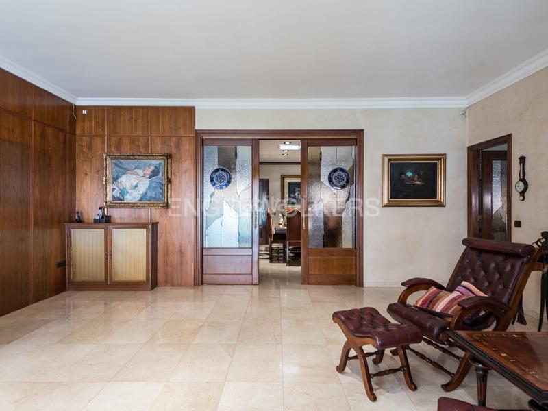 Foto 0ad68209-c3d2-4fbf-a8da-6d720c9cf237. Casa amb calefacció aparcament piscina a Centre Sabadell