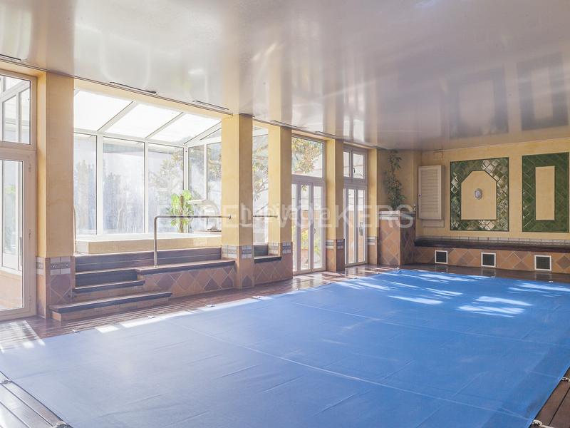 Foto 1a52c110-f398-4057-852b-9103d7578246. Casa amb calefacció aparcament piscina a Centre Sabadell