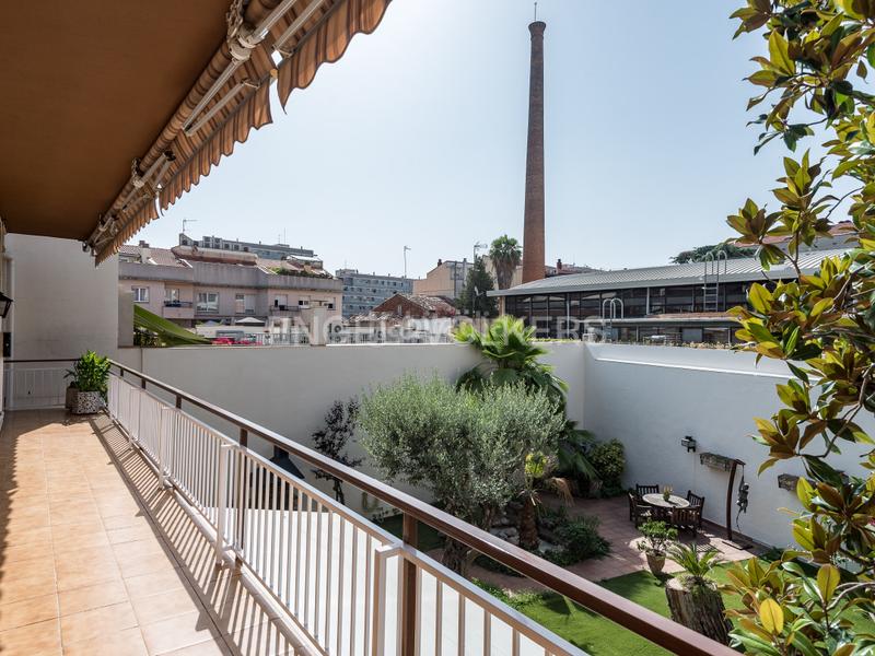 Foto 4fba610b-d651-448a-959b-469b575feac4. Casa amb calefacció aparcament piscina a Centre Sabadell