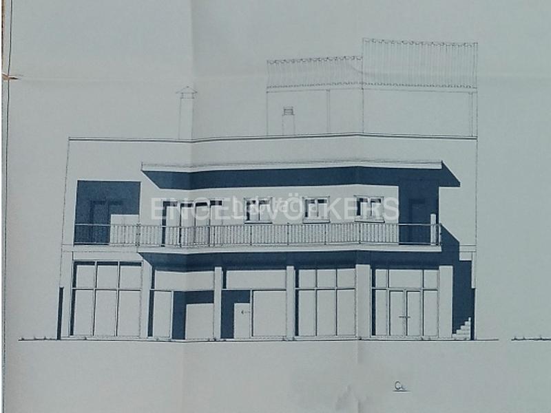 Foto 722d0d70-afa7-4bb7-9d09-9b7ef0bf1948. Casa amb calefacció aparcament piscina a Centre Sabadell