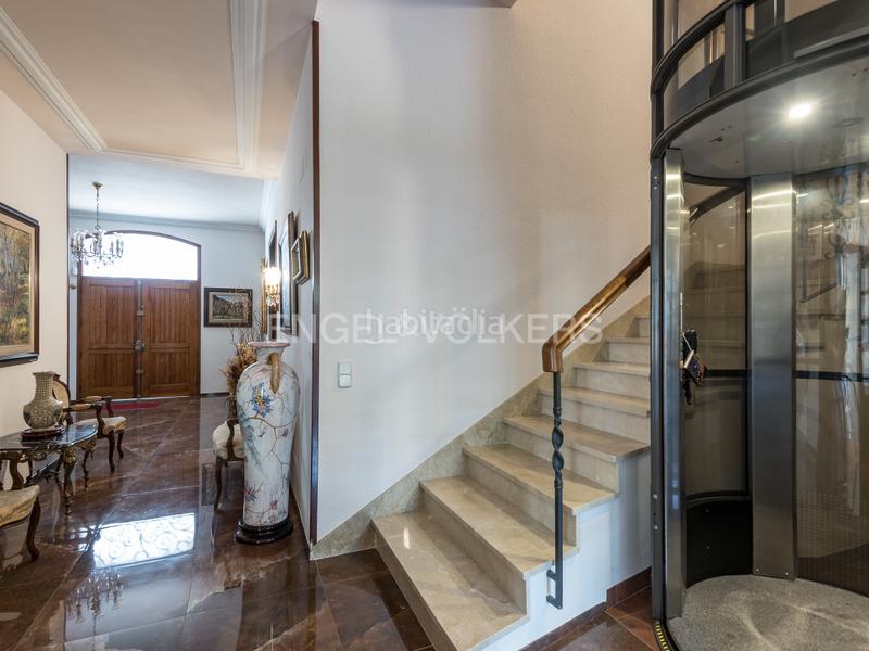 Foto 7657e3af-be0b-4153-a0ff-a34491b31c72. Casa amb calefacció aparcament piscina a Centre Sabadell