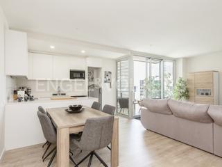 Appartement à Port Forum. Impecable piso con piscina en ramon llull