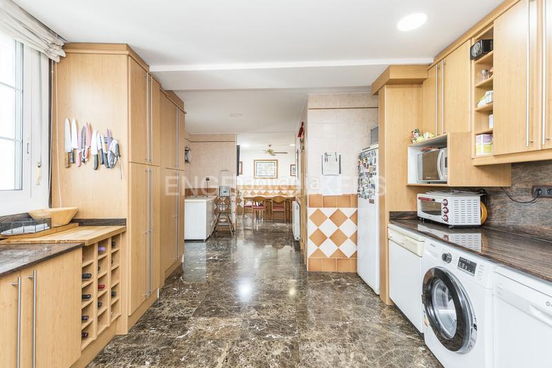 Foto 640901ee-f56b-4d1a-bb29-4e04ac84936d. House with heating pool in Centre-Nucli Antic Premià de Mar