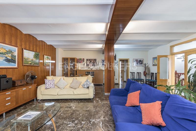 Foto 7d425bbd-0202-4334-8113-ea9300587360. House with heating pool in Centre-Nucli Antic Premià de Mar