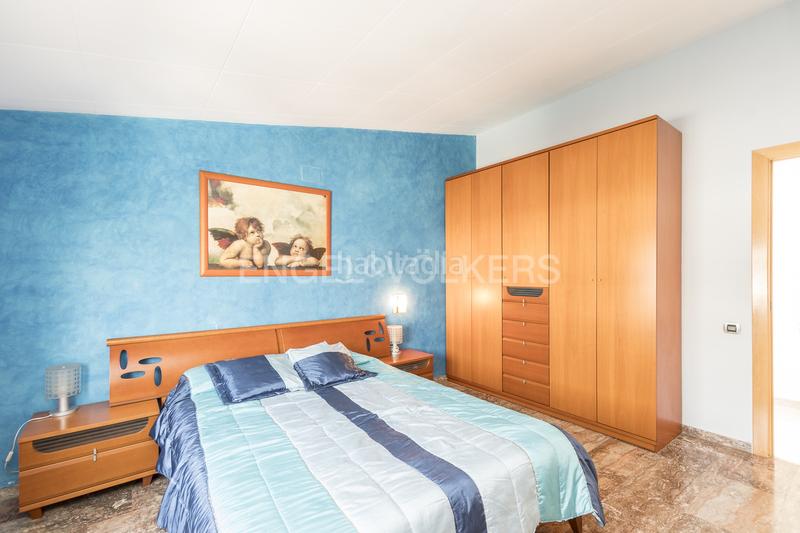 Foto b2c9bd57-d2cc-4602-a70e-d571ec4818ec. House with heating pool in Centre-Nucli Antic Premià de Mar