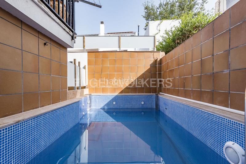 Foto cfa4d390-6504-452d-9504-8edb17d071a9. House with heating pool in Centre-Nucli Antic Premià de Mar