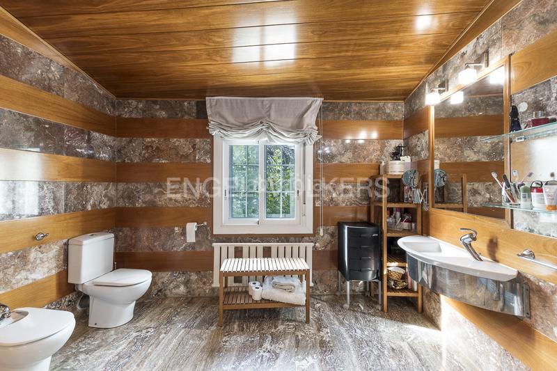 Foto ff980ef0-db86-4d13-948b-6c0ac184fb9b. House with heating pool in Centre-Nucli Antic Premià de Mar