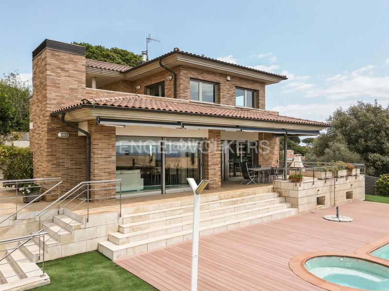 Foto 175d9944-6ab0-461e-b2da-74b89d49c36f. Casa con riscaldamento piscina in Sant Vicenç Centre Sant Vicenç de Montalt