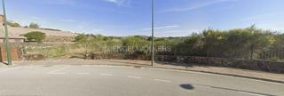 Terreny residencial a Sant Esteve Sesrovires. Parcela en primera línea del golf barcelona.