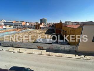 Terrain résidentiel à Segle XX. Solar residencial en el segle xx