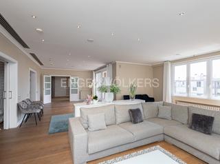 Apartament a Pedralbes. Gran piso de lujo reformado en pedralbes