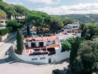 Maison à Sant Cebrià de Vallalta. Fantástica casa con un estilo inigualable con licencia turística