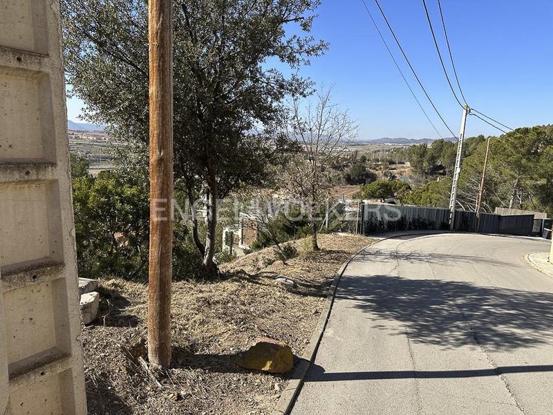 Foto f516cba0-29af-4e72-bf5a-2e4c4ab34839. Terreno residenziale in Sant Fruitós de Bages
