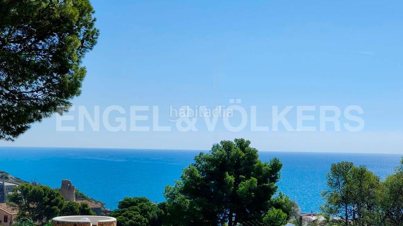 Foto d45e1c21-12cc-4efb-bc75-0799cf7eea46. Casa amb calefacció piscina a Bellamar Castelldefels