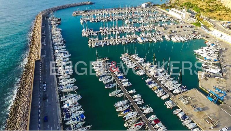 Foto f808aa95-689c-4014-96aa-d2583a844fb7. Casa amb calefacció piscina a Bellamar Castelldefels