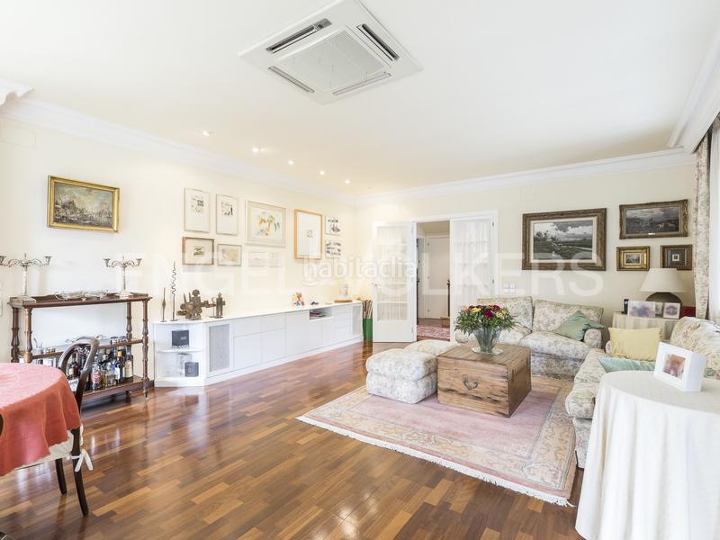 Foto 2b016105-b282-4a6c-b069-4522598695ec. Casa amb calefacció aparcament a Centre Sant Just Desvern