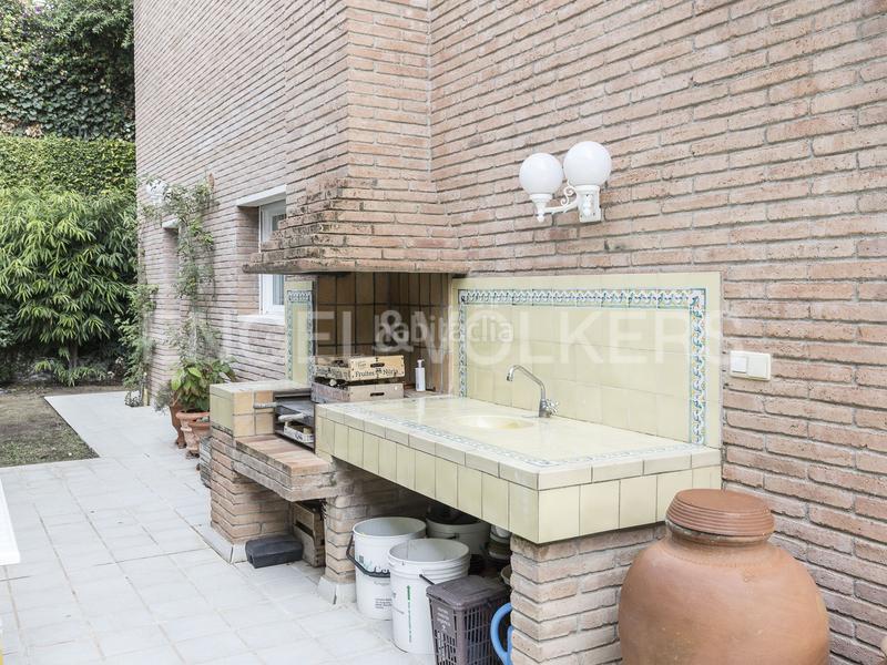 Foto 4b515509-f716-43b5-bbd0-efc61e678447. Casa amb calefacció aparcament a Centre Sant Just Desvern