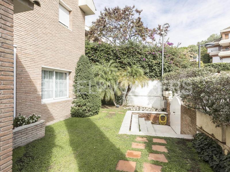 Foto 5f781e5d-e635-495f-b800-ca725912e9fd. Casa amb calefacció aparcament a Centre Sant Just Desvern