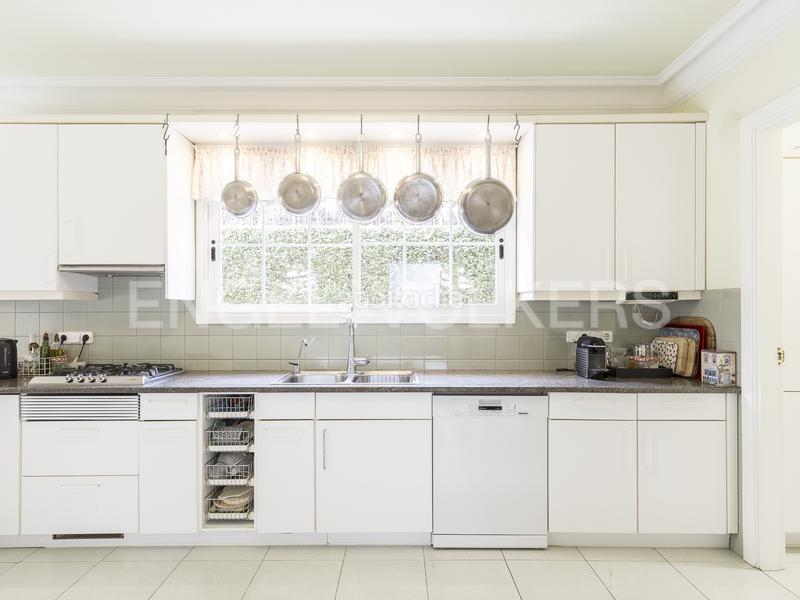 Foto 849d14f7-a8bd-44bd-b020-c99279eef997. Casa amb calefacció aparcament a Centre Sant Just Desvern