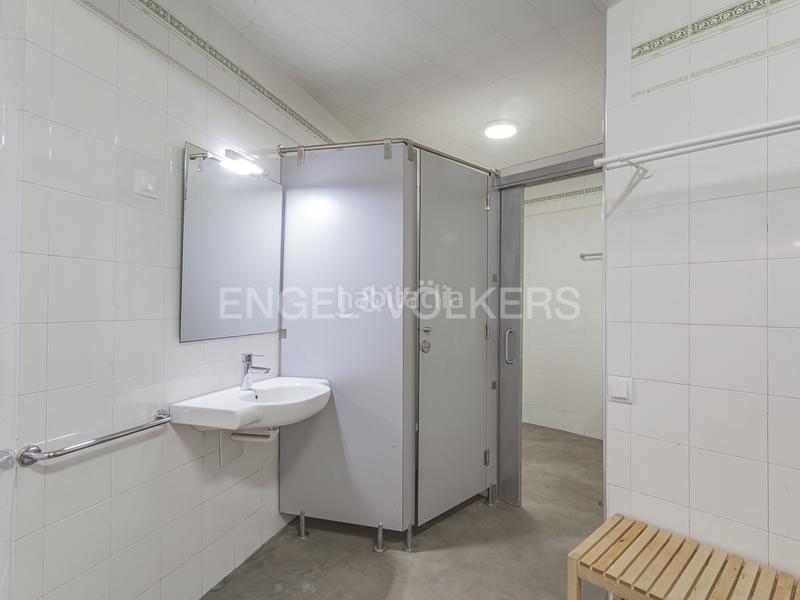 Foto 1112c22b-8621-45e7-8256-cc9283bf01bb. Reihenhaus mit heizung parking pool in Centre-Cordelles Cerdanyola del Vallès