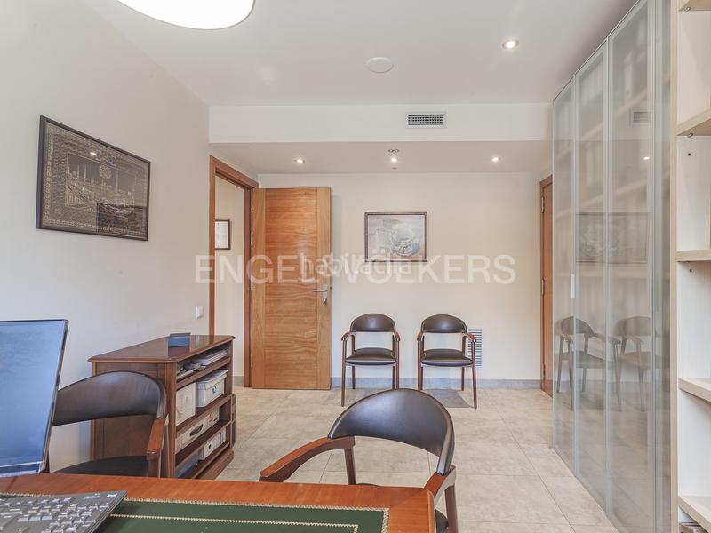 Foto 2c146c8c-be6b-432e-a12b-7192456cd895. Reihenhaus mit heizung parking pool in Centre-Cordelles Cerdanyola del Vallès