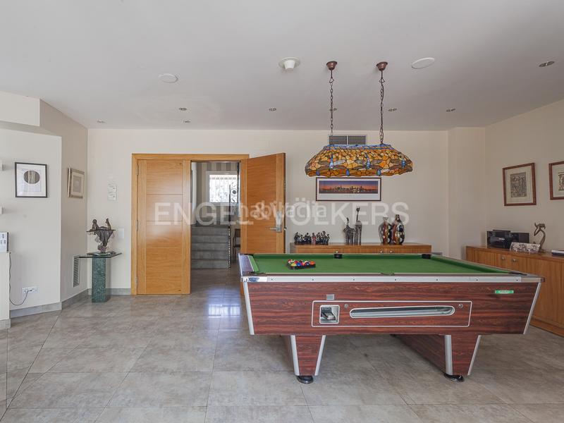 Foto 425c1a34-4099-486b-9efd-41454675c41e. Reihenhaus mit heizung parking pool in Centre-Cordelles Cerdanyola del Vallès