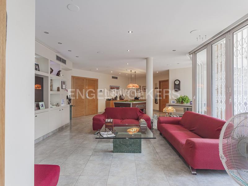 Foto 464433b6-675a-4ad5-8618-d5c8b70374d1. Reihenhaus mit heizung parking pool in Centre-Cordelles Cerdanyola del Vallès