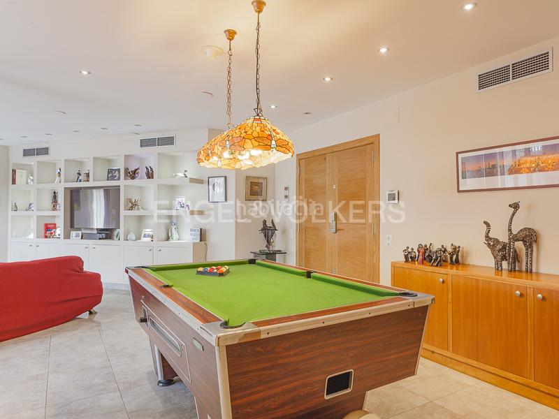 Foto 7fb5499a-b53e-4c18-8d7d-4b0097d81e8b. Reihenhaus mit heizung parking pool in Centre-Cordelles Cerdanyola del Vallès