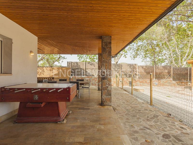 Foto c756e994-50e3-42ef-89cb-89147db8caa3. Reihenhaus mit heizung parking pool in Centre-Cordelles Cerdanyola del Vallès