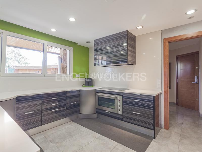 Foto d385fb7b-07f6-45db-b826-f1f868eb1924. Reihenhaus mit heizung parking pool in Centre-Cordelles Cerdanyola del Vallès