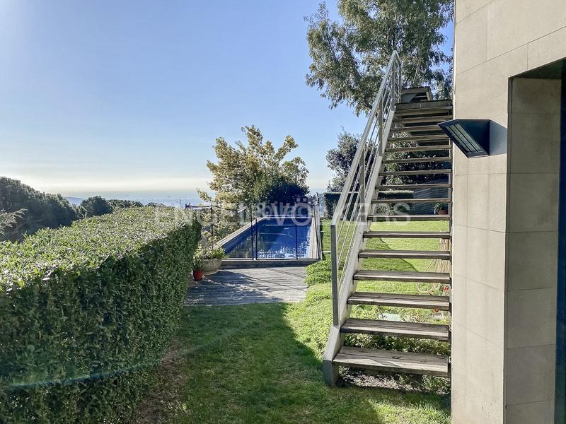 Foto b3011220-b5da-40e6-a607-ff83f8df19cd. Maison avec chauffage parking piscine dans Vallvidrera - Tibidabo - Les Planes Barcelona